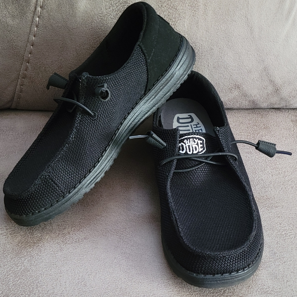 Hey Dudes Women's Size 8 Sneakers